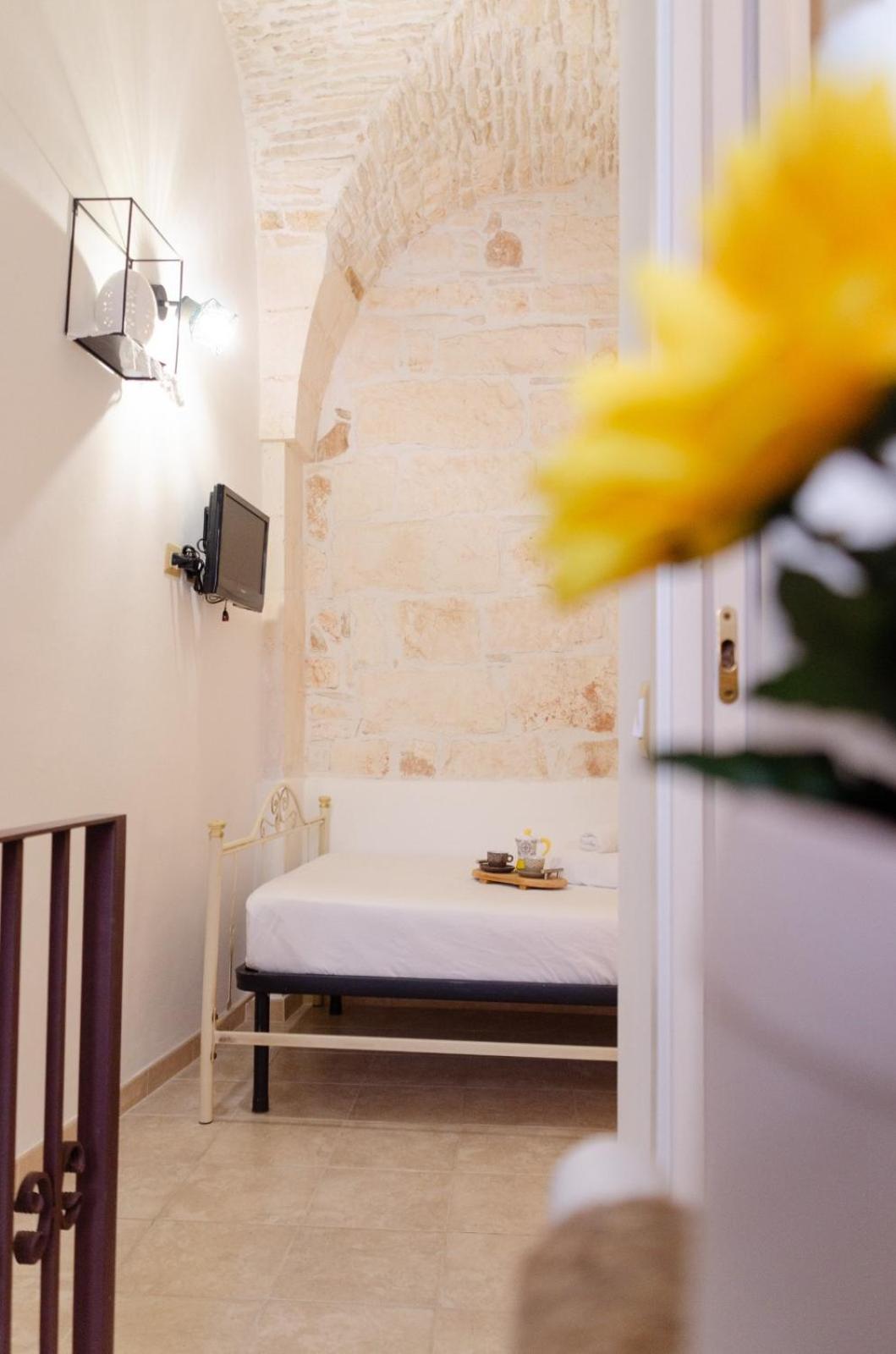 Al Bianco Nido White Stone Apt In Мартіна-Франка Екстер'єр фото