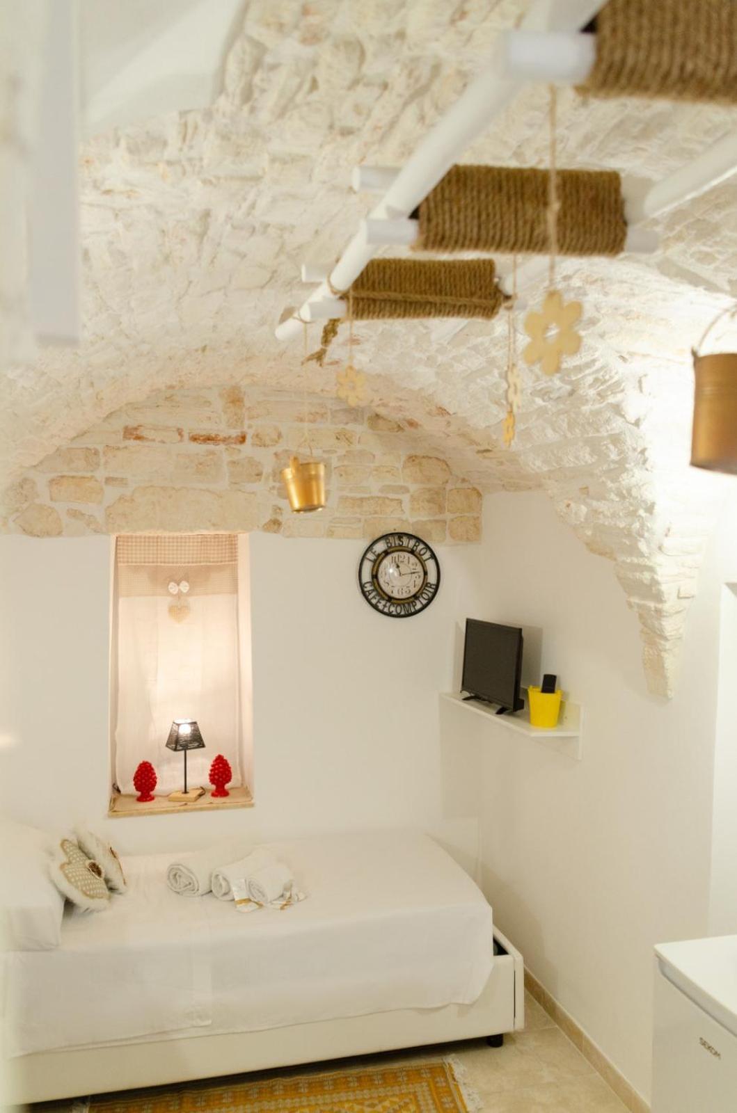 Al Bianco Nido White Stone Apt In Мартіна-Франка Екстер'єр фото